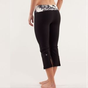 Lululemon Gather & Crow Crops